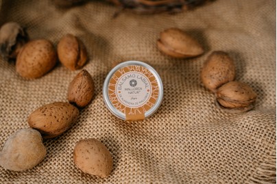 Bálsamo labial hidratante ecológico, con aceite de almendra Mallorca