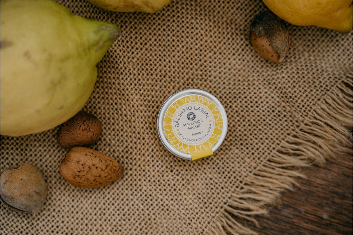 Baume à lèvre bio hidratant à l'huile d'amande de Majorque et citron