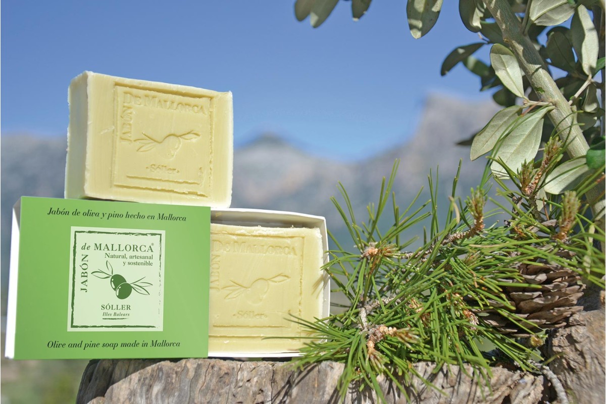 Olive Oil Soap with Pine Tree Essential Oil - Jabón de Mallorca